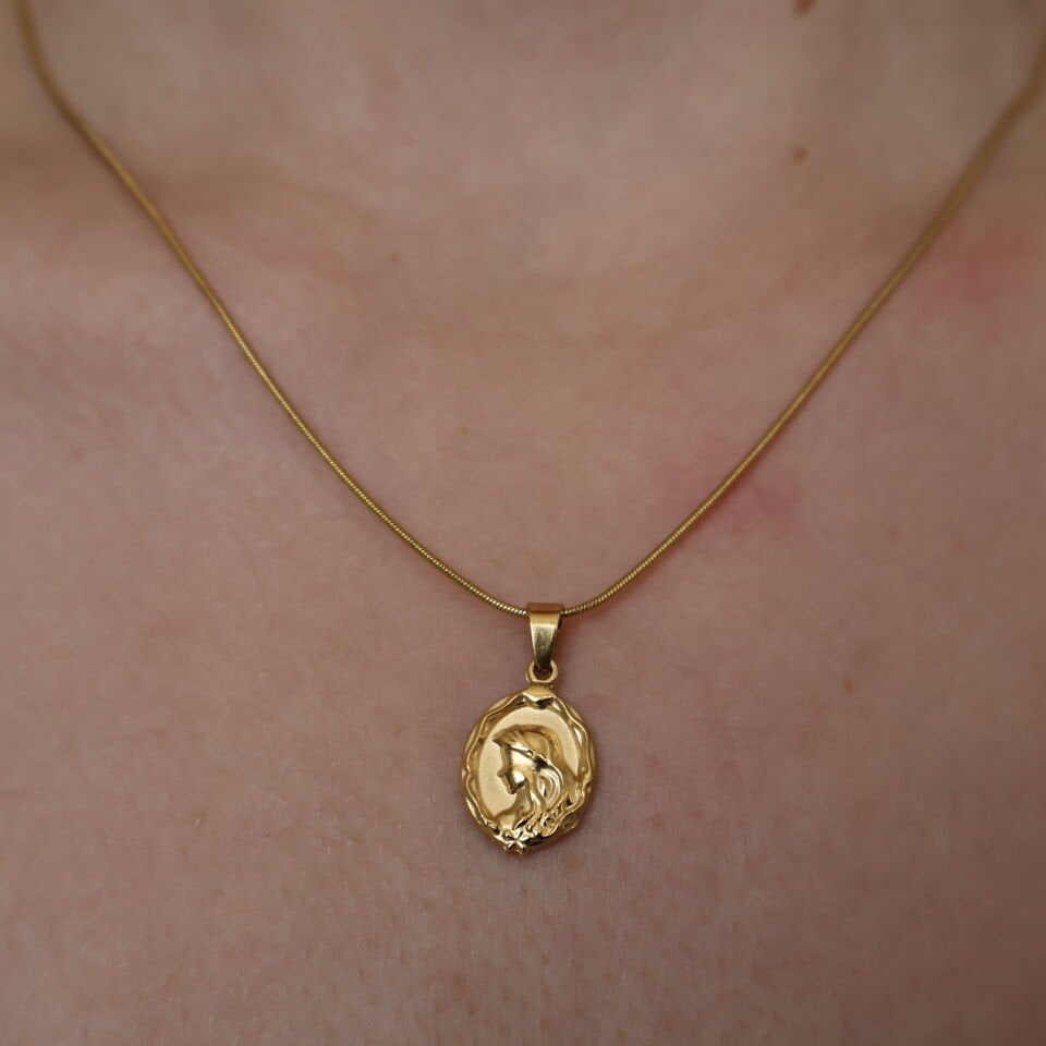 Eterna Çelik Kolye Gold