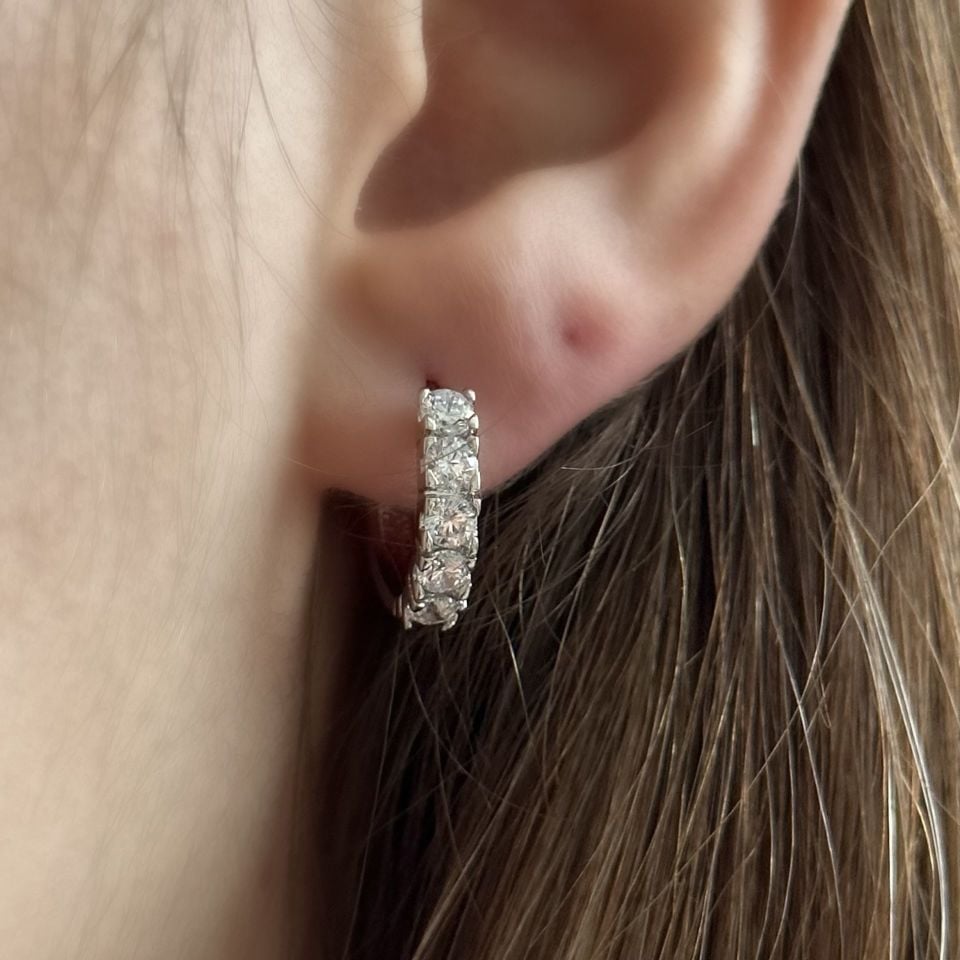 Klasik Taşlı Halka Küpe