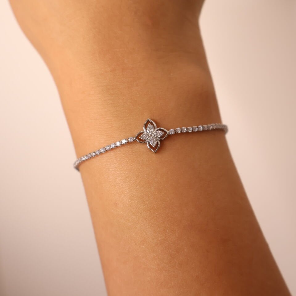 Silver Petal Bileklik