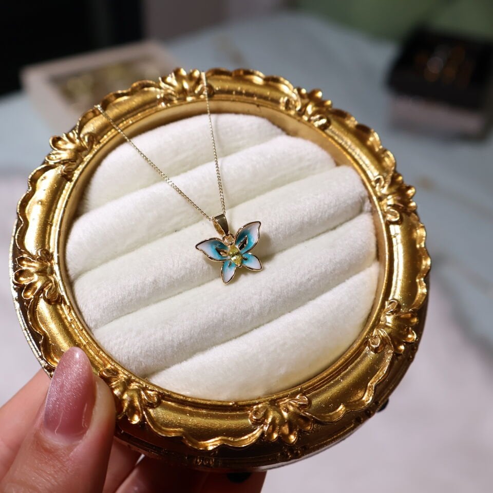 Mavi Kelebek Kolye