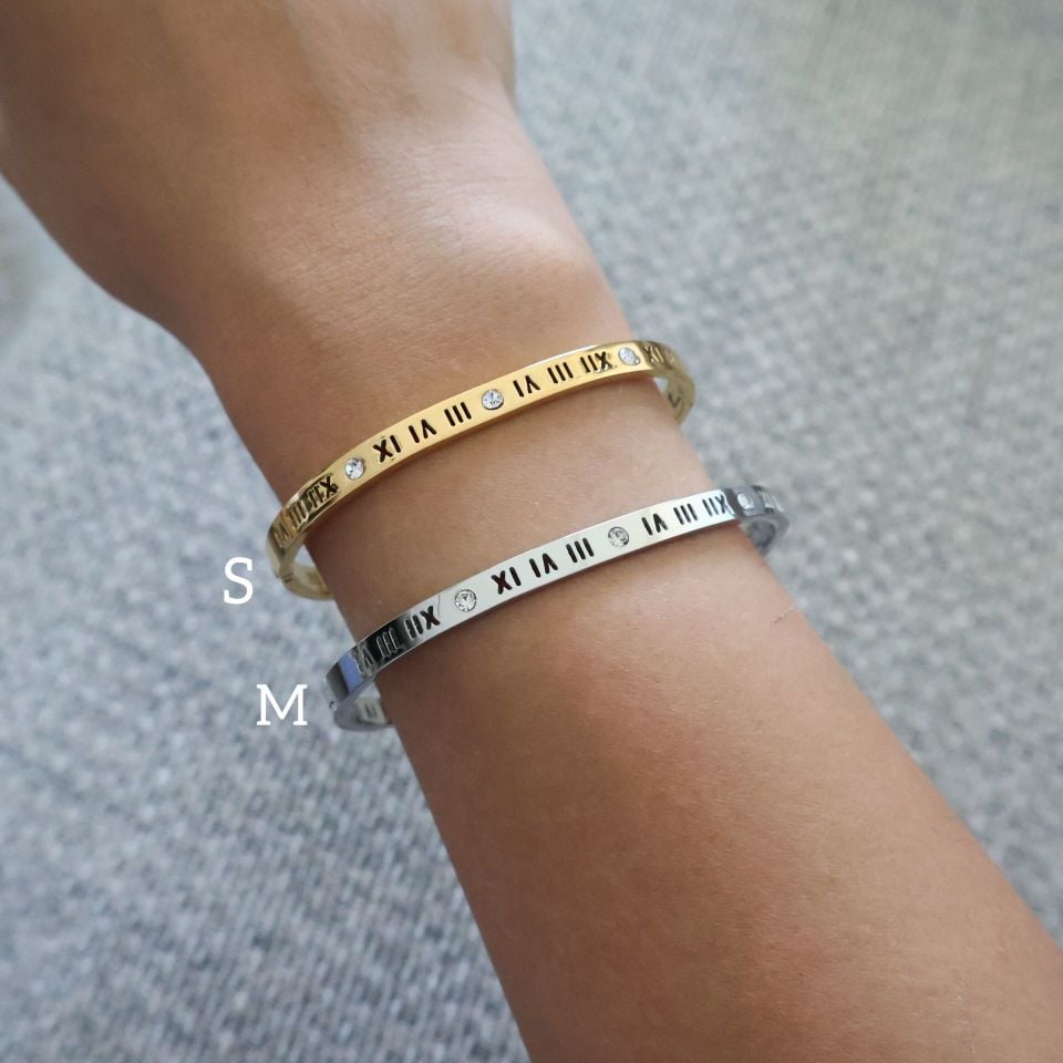 Taş Detaylı Çelik Kelepçe