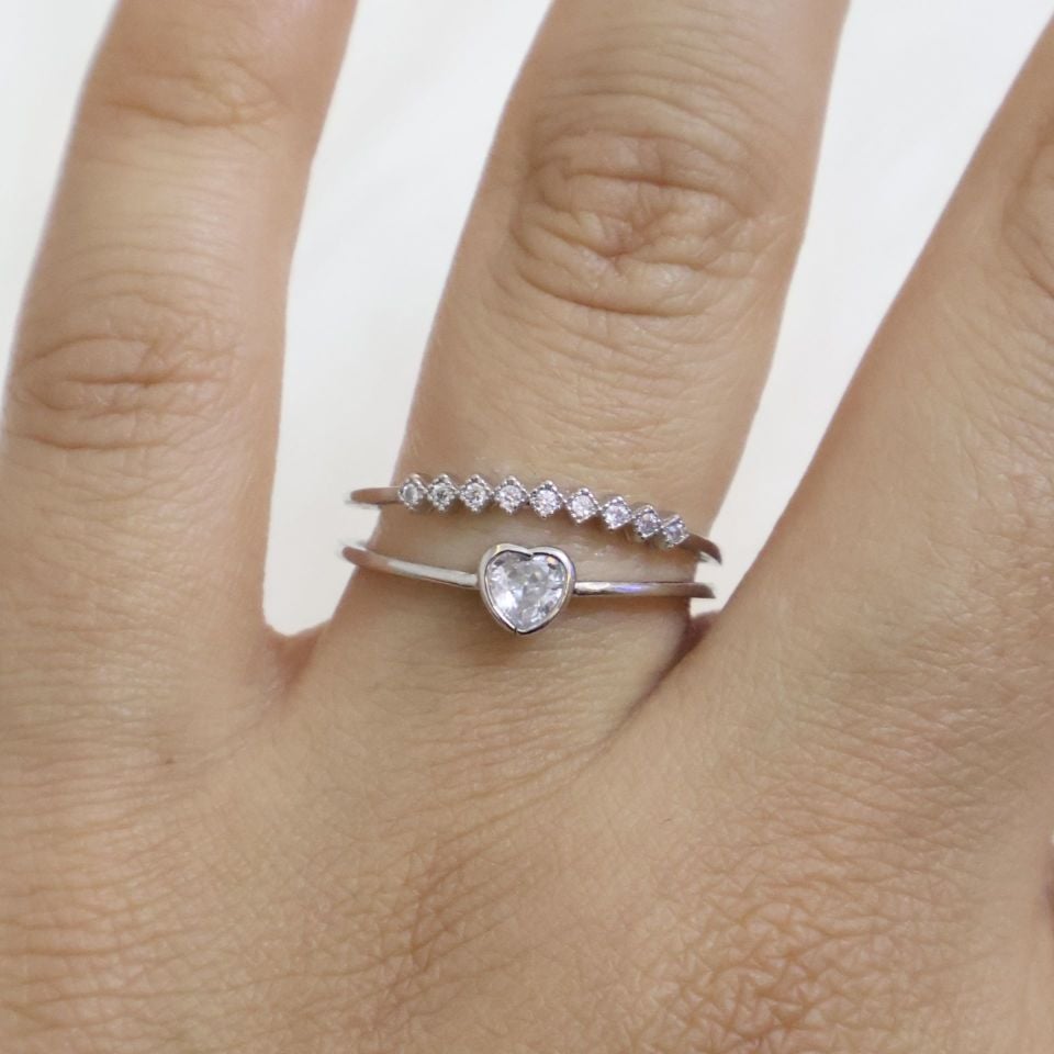 Kalpli Taşlı Yüzük