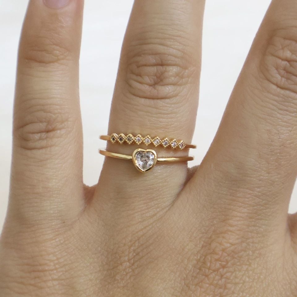 Kalpli Taşlı Yüzük