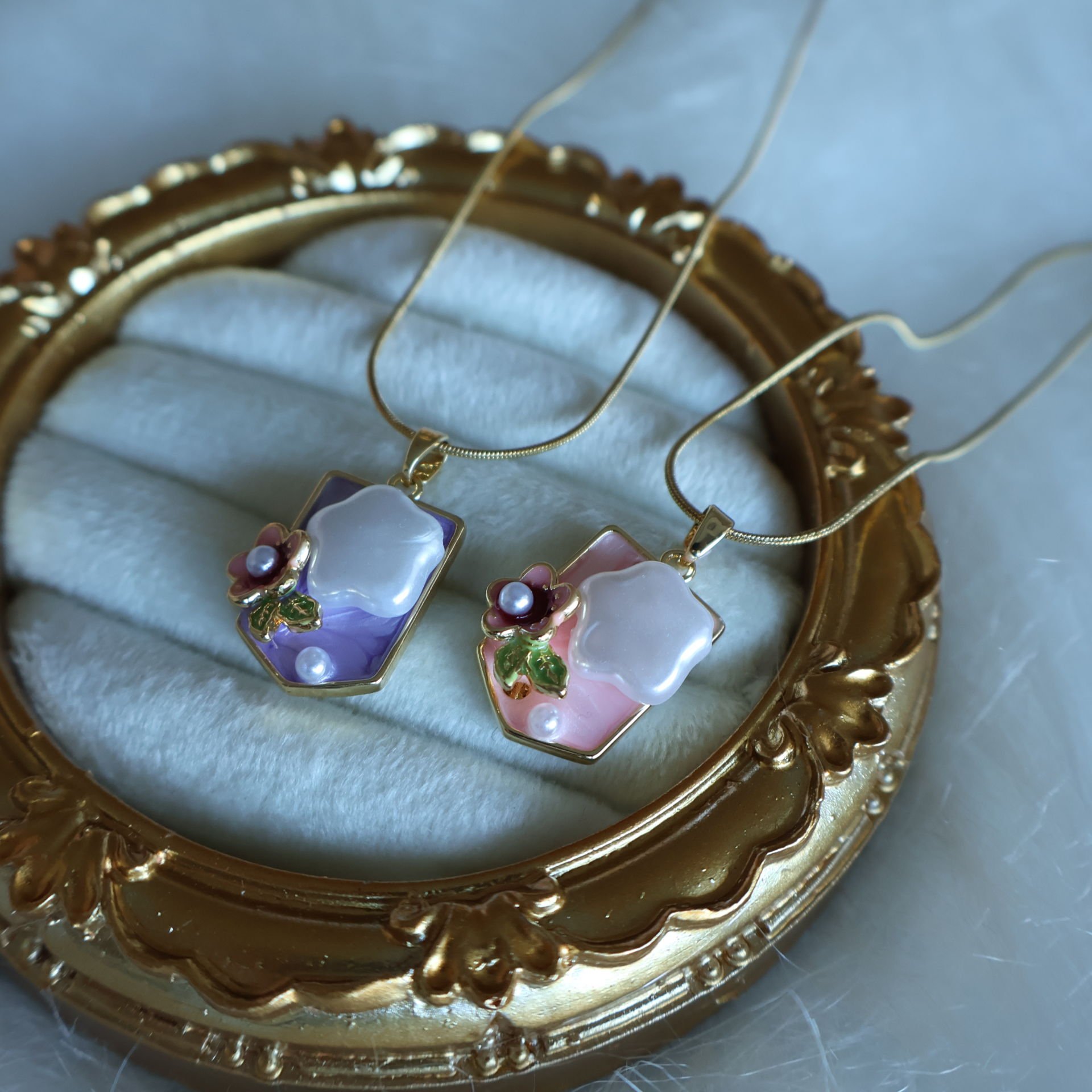 Begonia Çelik Kolye