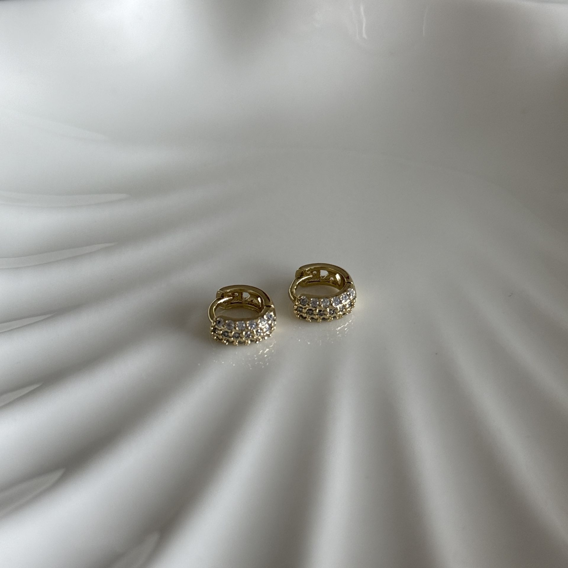 Trio Taşlı Baby Küpe