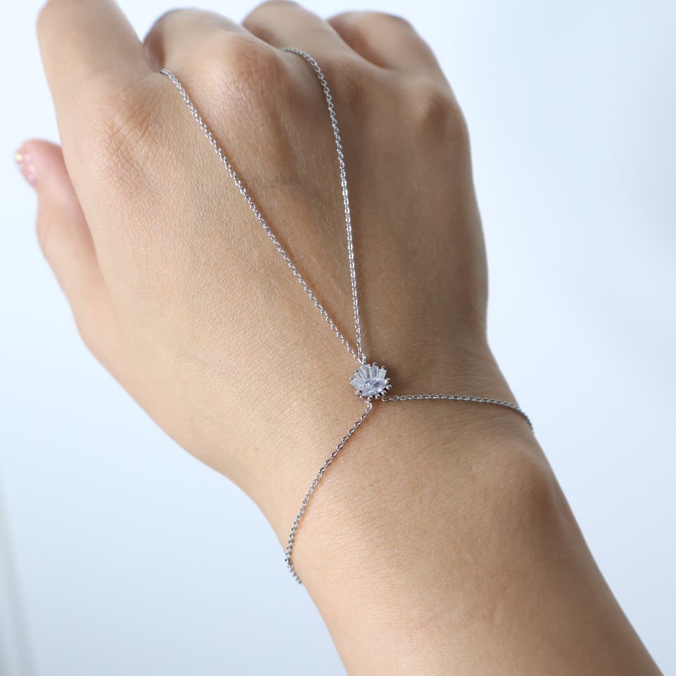 Baget Taşlı Şahmeran