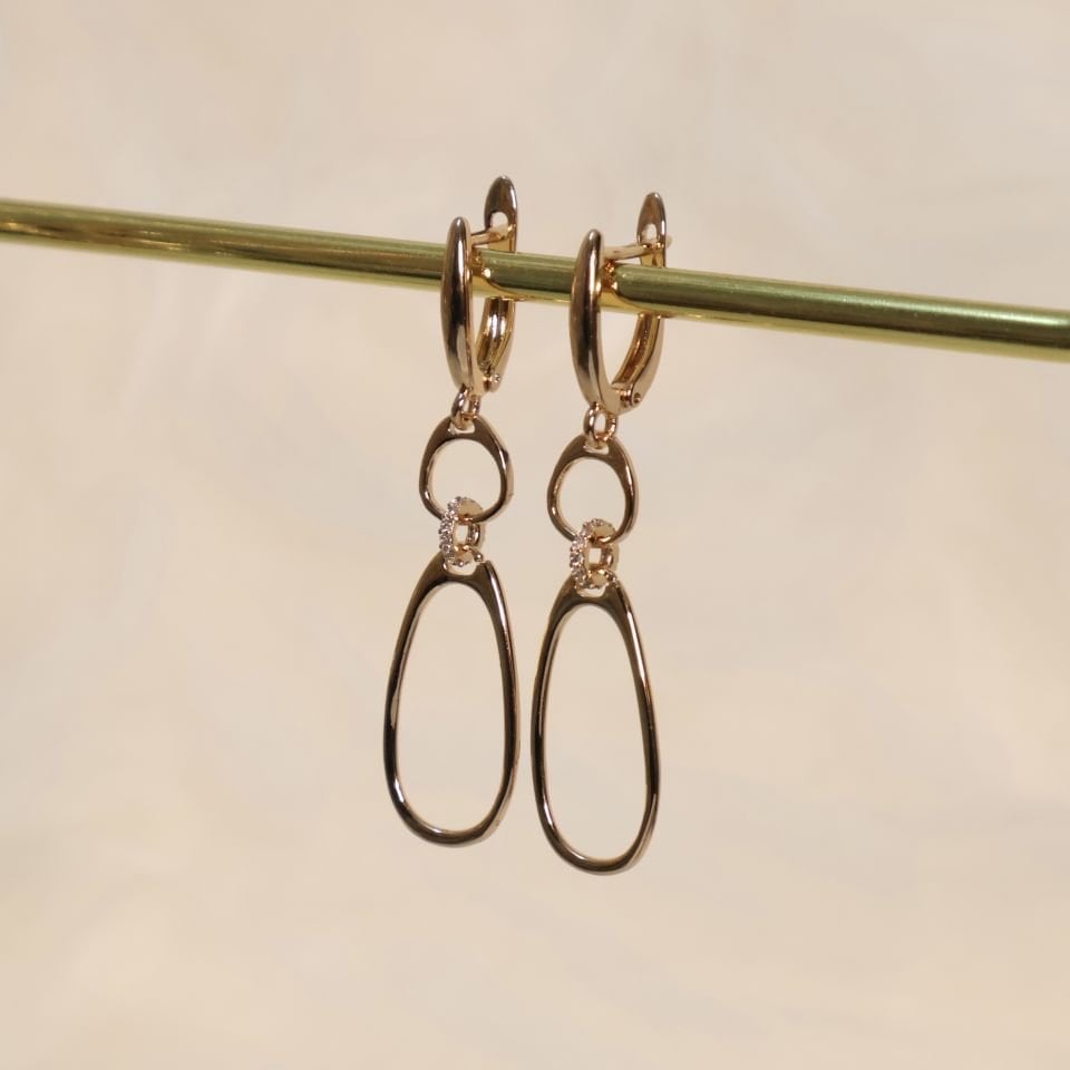 Sallantılı Modern Küpe