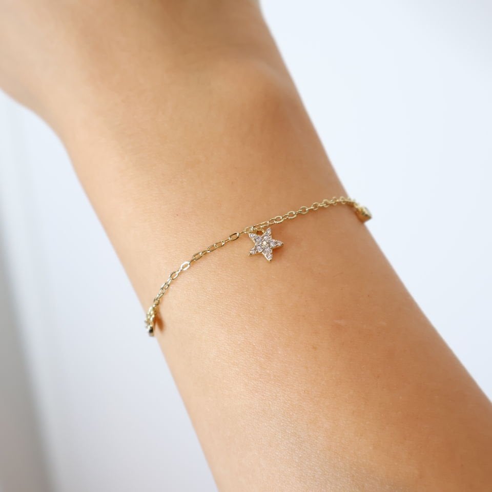 Charmlı İnce Zincir Bileklik