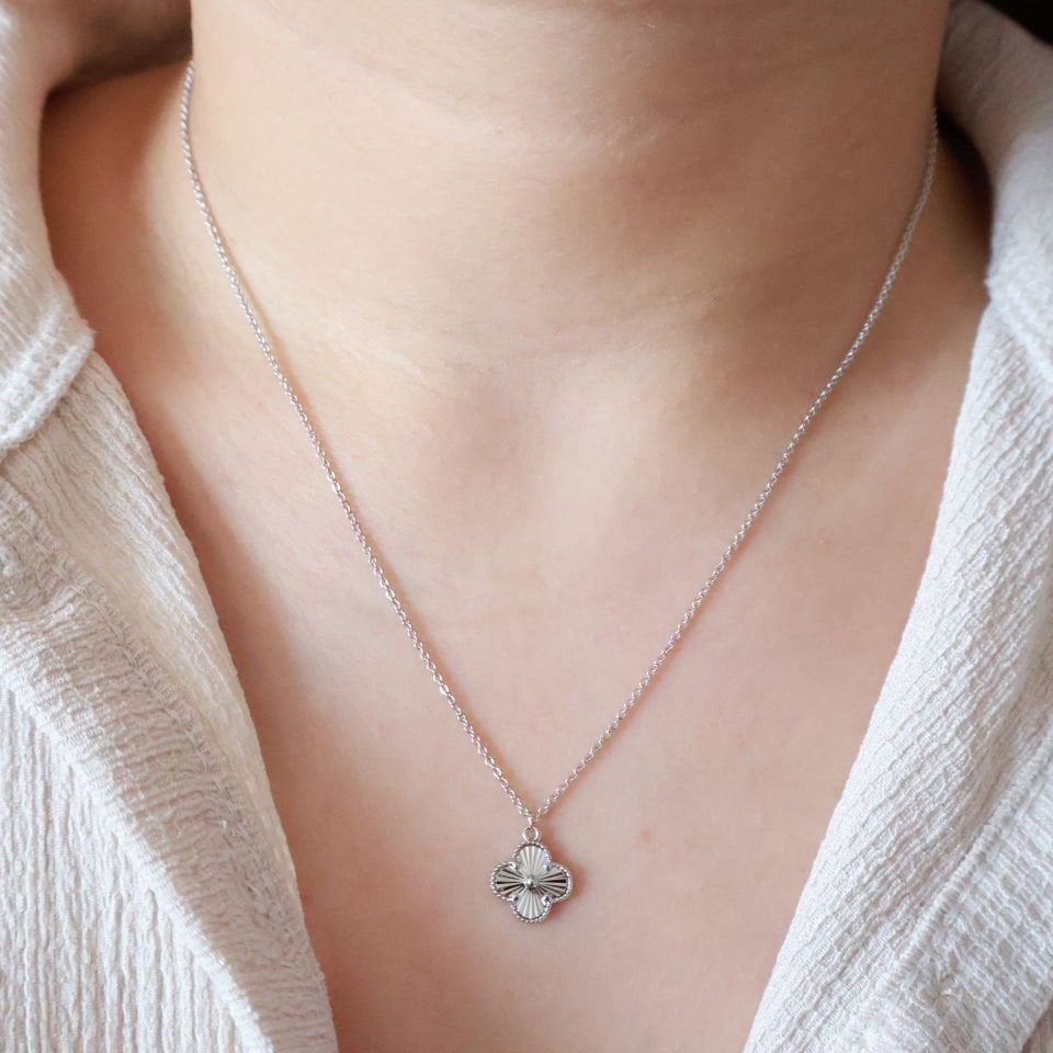 Van Cleef Yonca Kolye