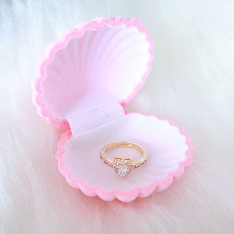 Yeni Pandora Model Yüzük Gold