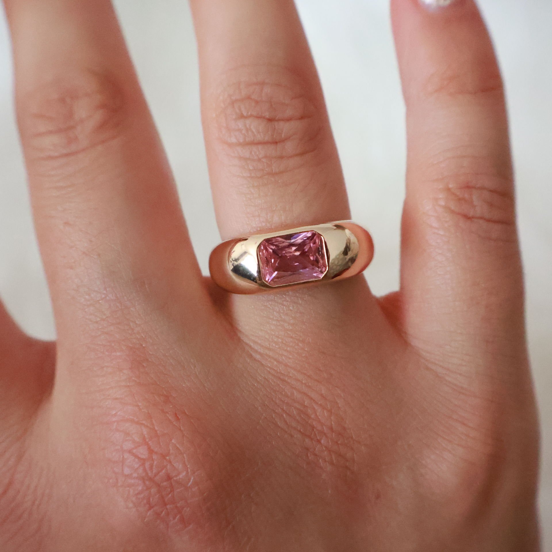 Taşlı Bombe Yüzük Pembe