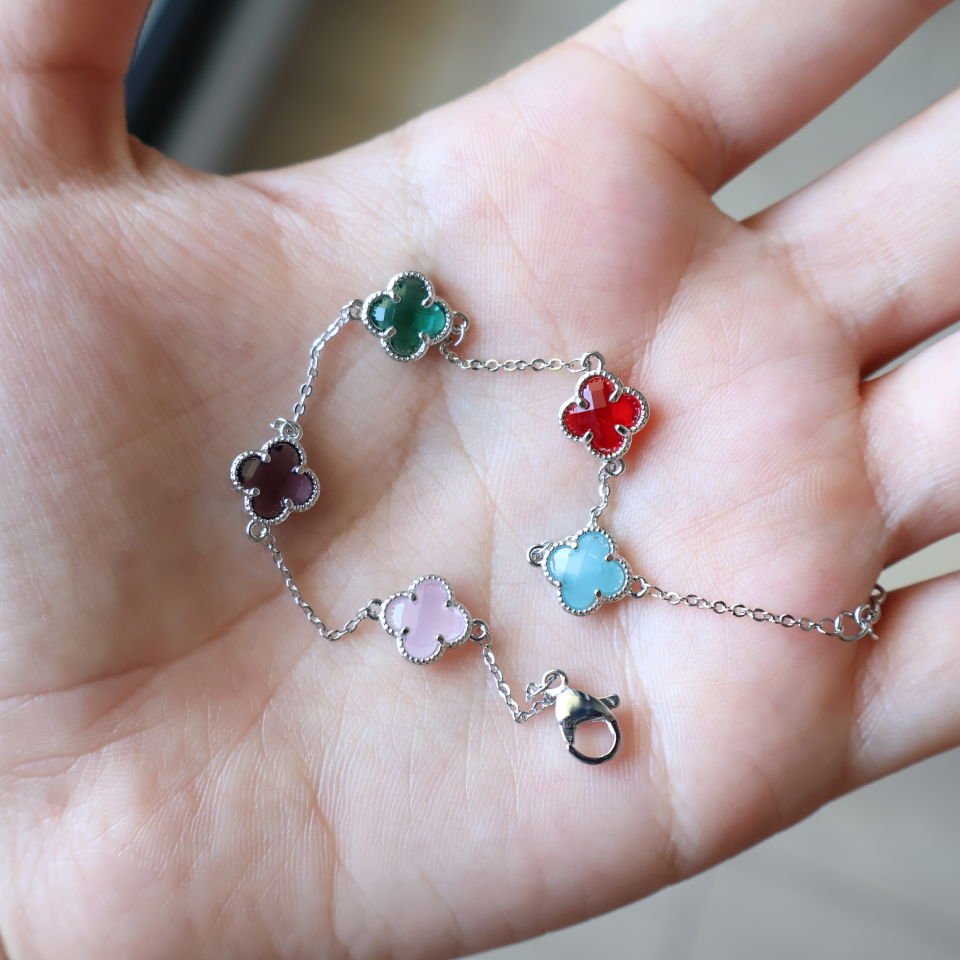 Van Cleef Taşlı Bileklik