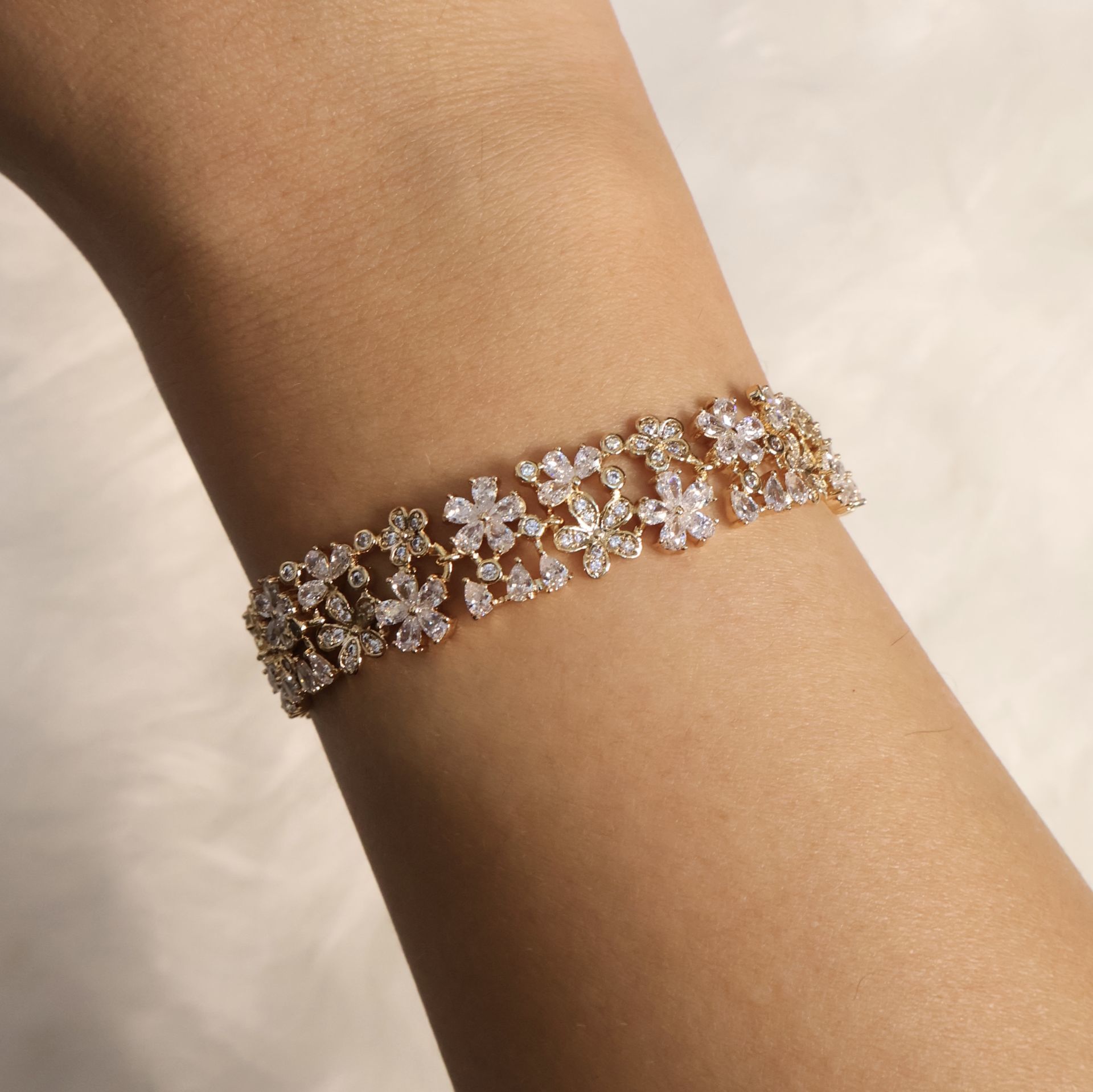 Heaven Flowers Bileklik