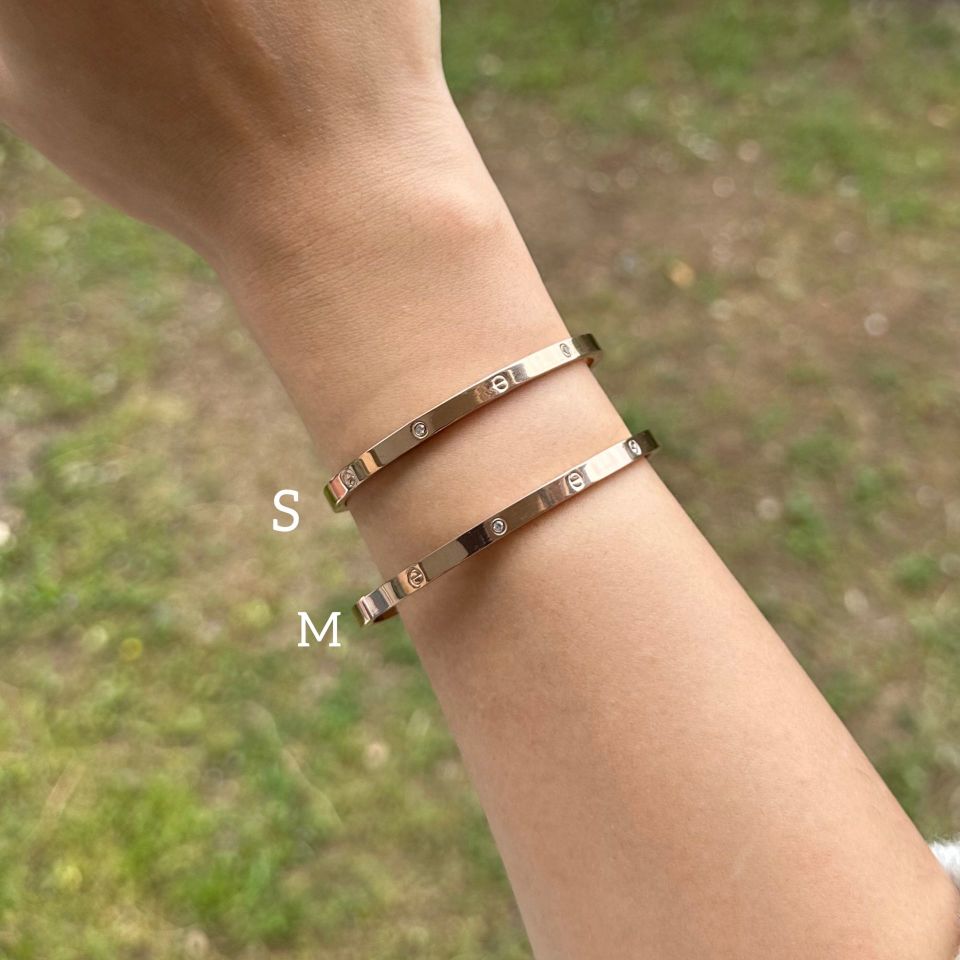 Taşlı İnce Cartier Kelepçe S - Gold