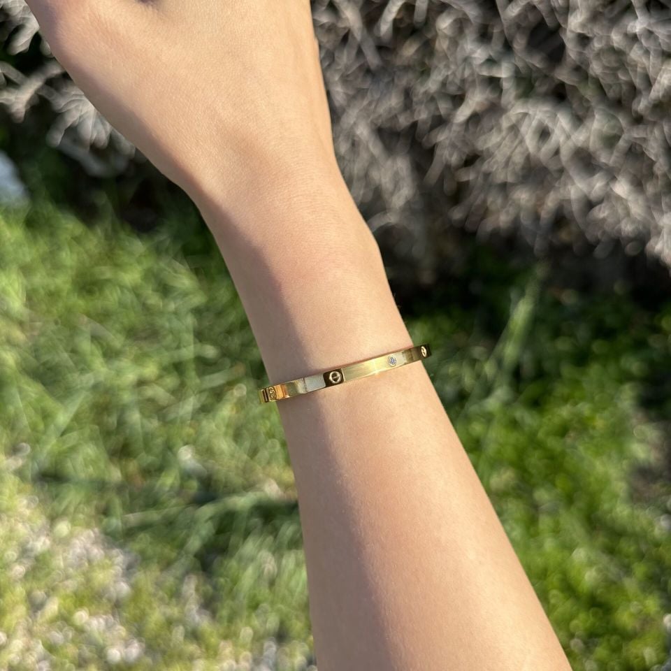 Taşlı İnce Cartier Kelepçe S - Gold