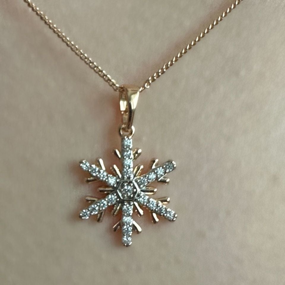 Kar Tanesi Kolye